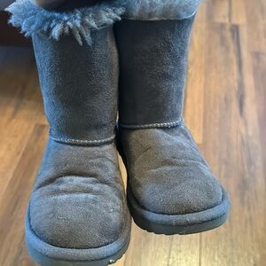 Ugg size 12. Gray